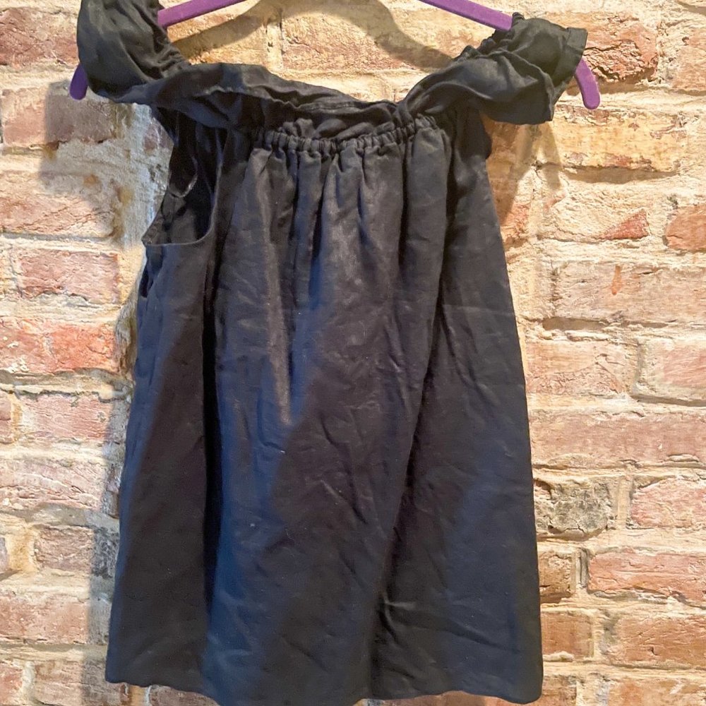 Preppy chic off the shoulder black linen blouse size small